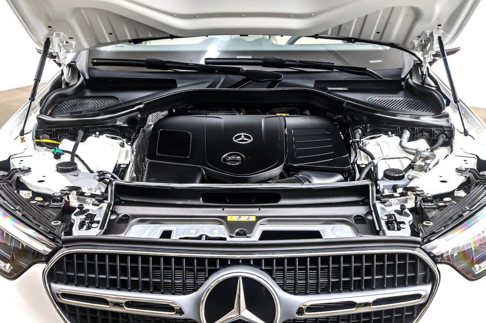 Certified 2025 Mercedes-Benz GLC 350e 4MATIC image 13