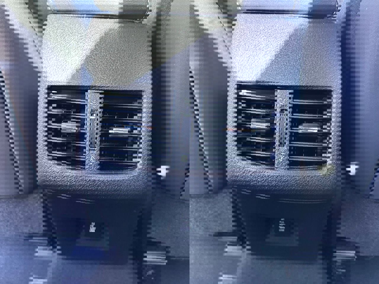 Used 2018 Lexus ES 350 w/ Navigation System Package image 19