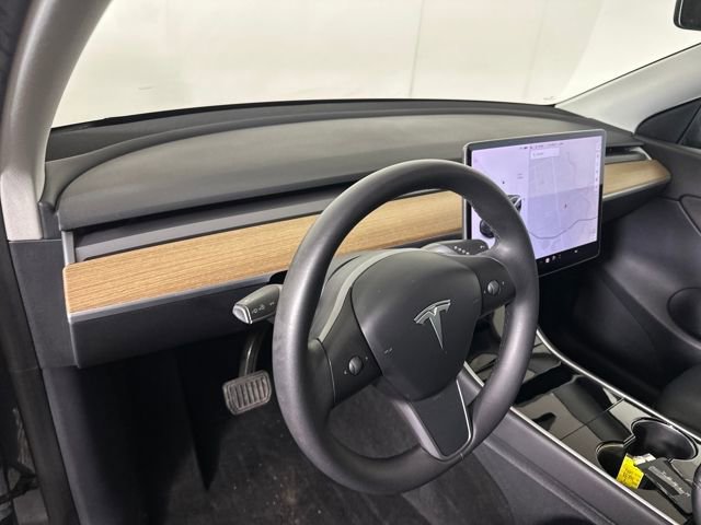 Used 2020 Tesla Model Y Long Range image 13