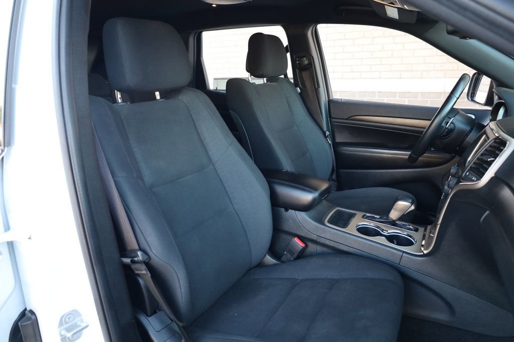 Used 2016 Jeep Grand Cherokee Laredo w/ Quick Order Package 23E image 28