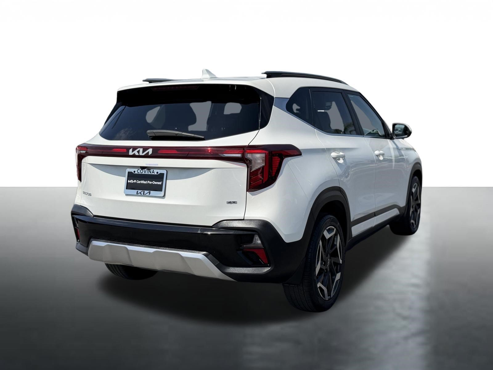 Certified 2024 Kia Seltos SX w/ SX Sunroof Package AWD/4WD image 8