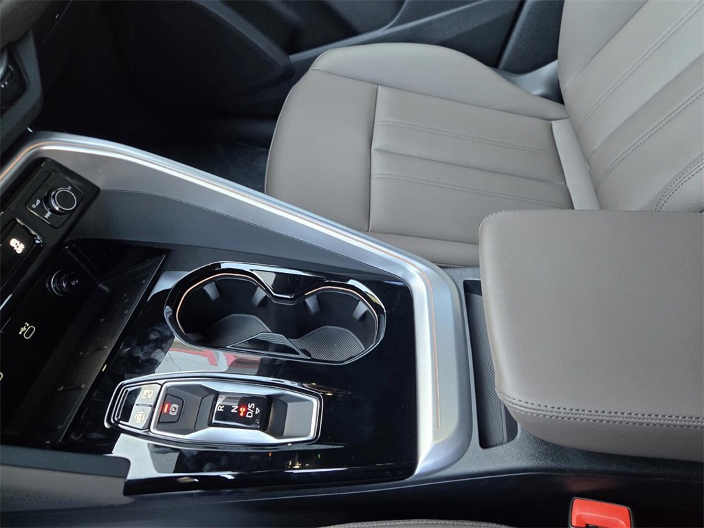 New 2025 Audi Q5 Premium image 23