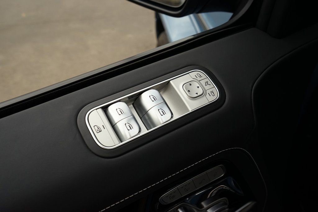 Used 2026 Mercedes-Benz G 63 AMG 4MATIC image 32