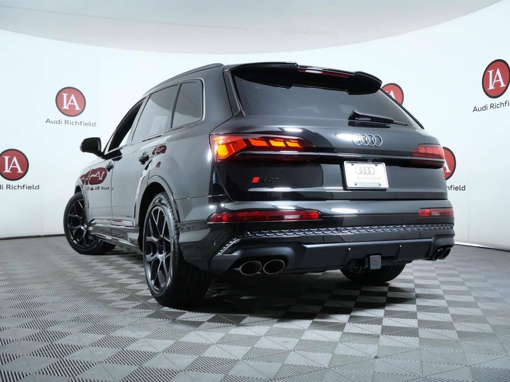 New 2026 Audi SQ7 Prestige AWD/4WD image 6