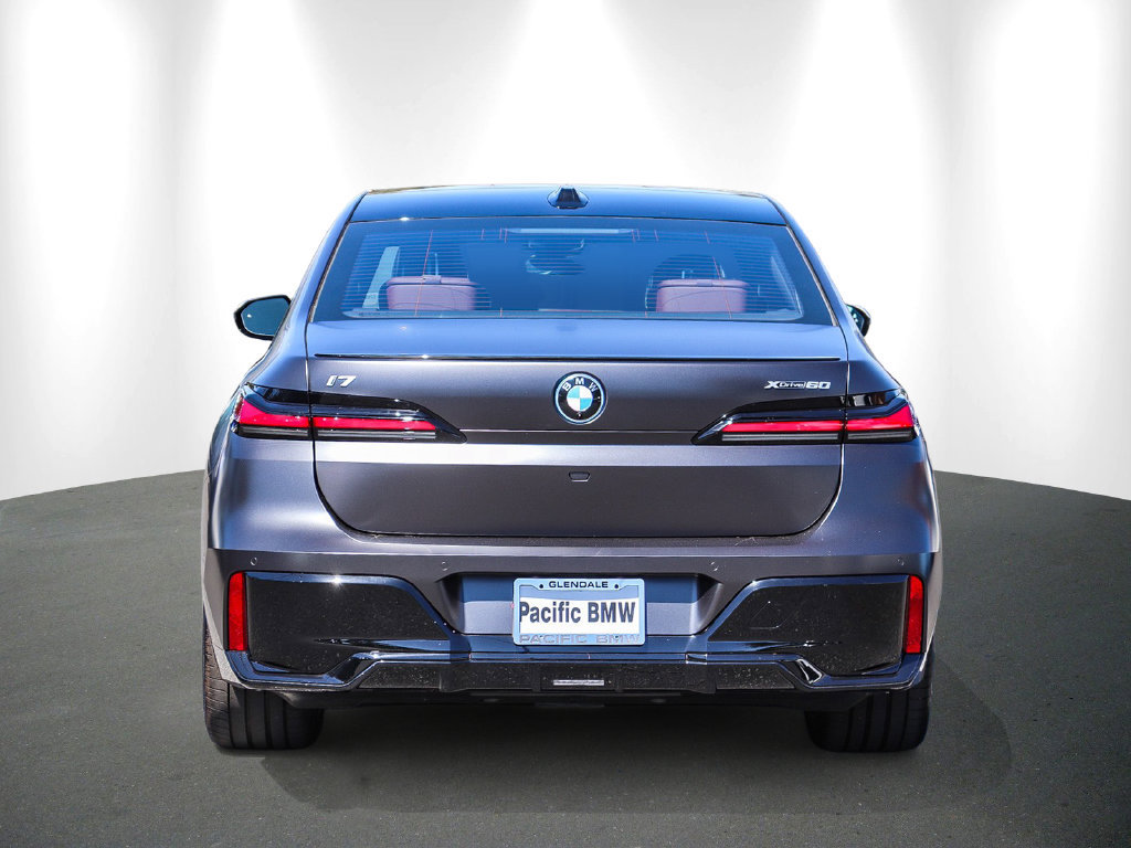 Used 2026 BMW i7 xDrive60 AWD/4WD image 5