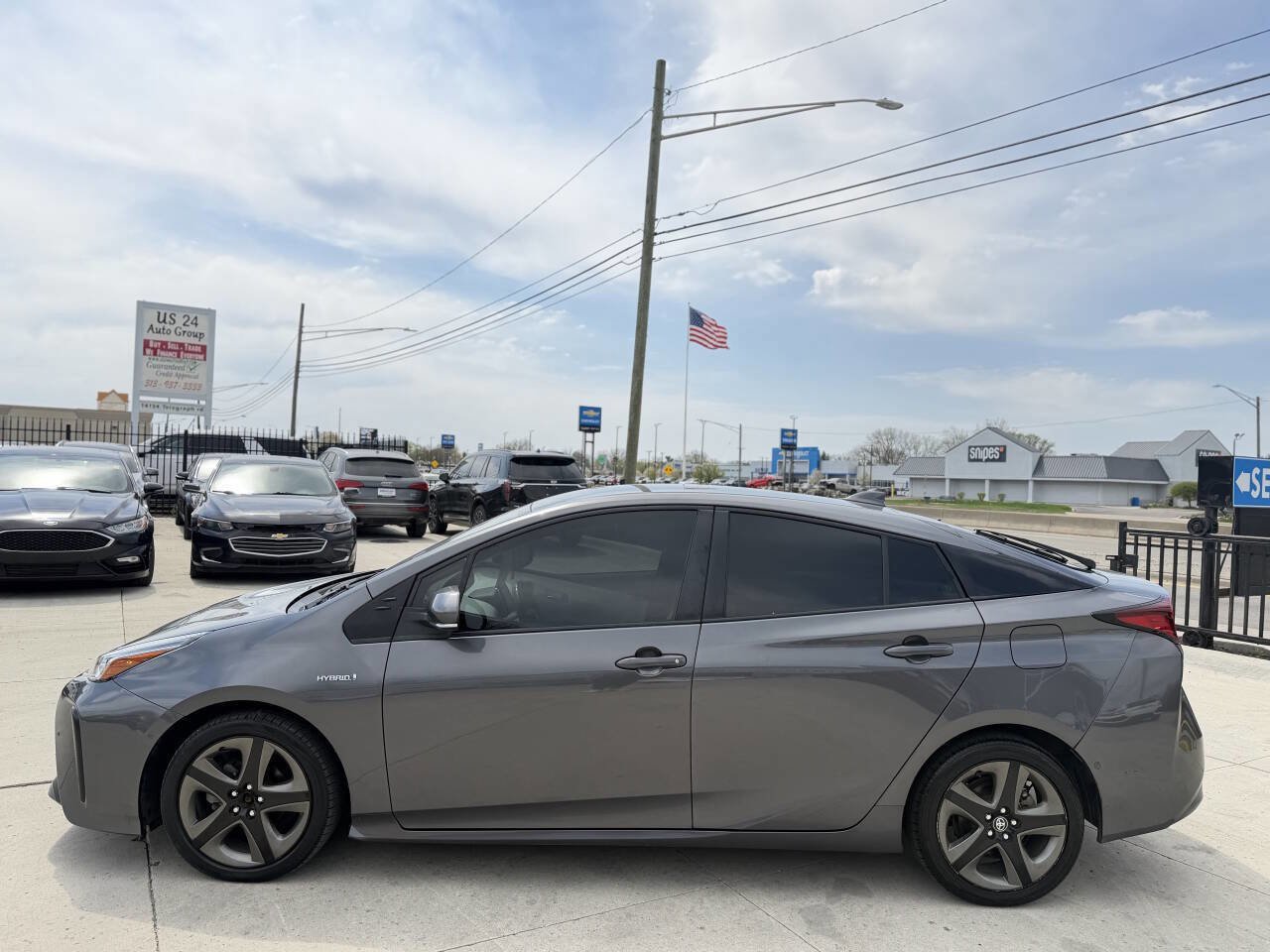Used 2021 Toyota Prius Limited FWD image 17