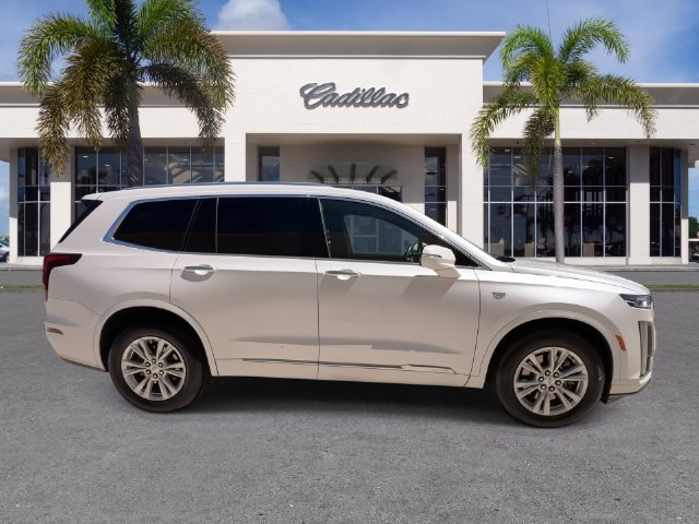 Used 2023 Cadillac XT6 Luxury FWD image 16