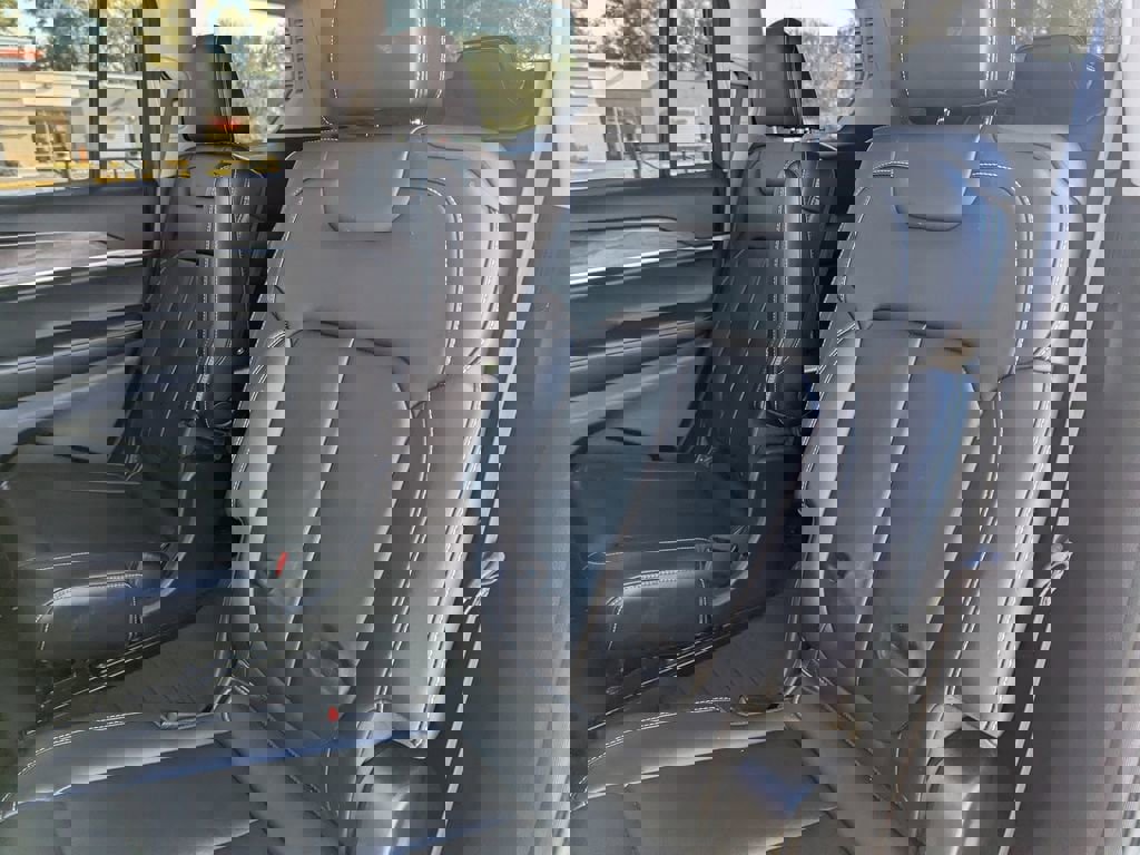 Used 2021 Jeep Grand Cherokee L Limited image 16