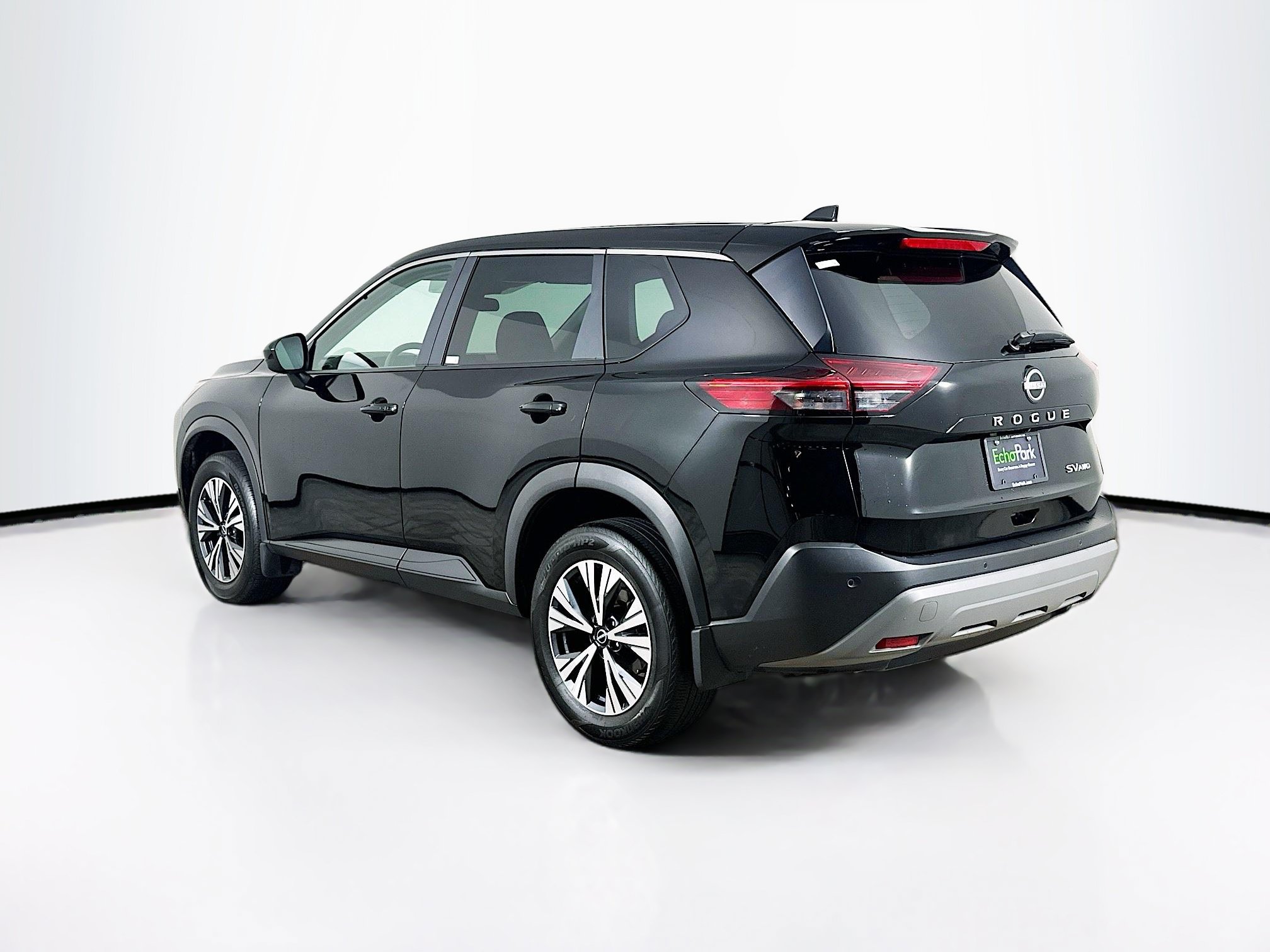 Used 2023 Nissan Rogue SV AWD/4WD image 5