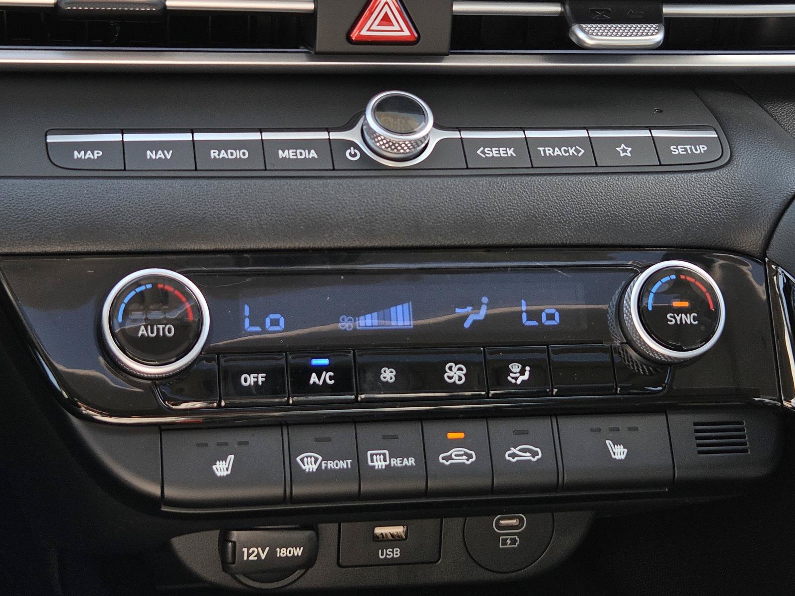 New 2026 Hyundai Elantra Limited FWD image 20