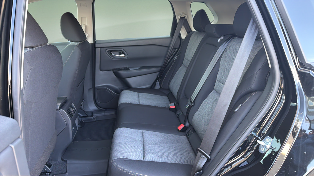New 2026 Nissan Rogue SV AWD/4WD image 16