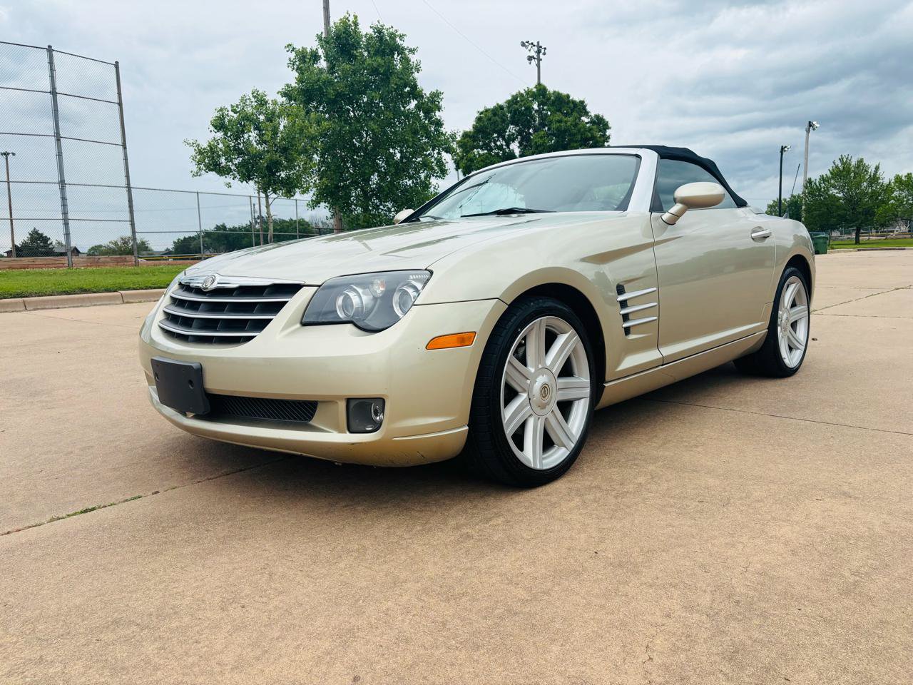 Used 2006 Chrysler Crossfire Limited RWD image 3