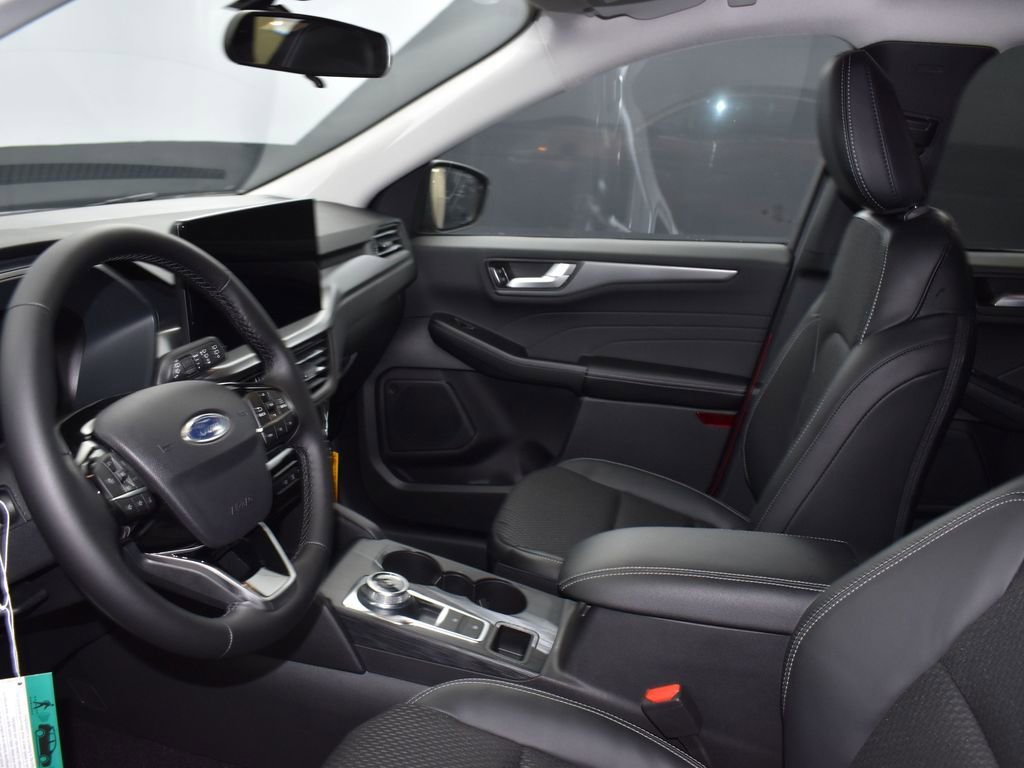 New 2025 Ford Escape SE FWD image 12