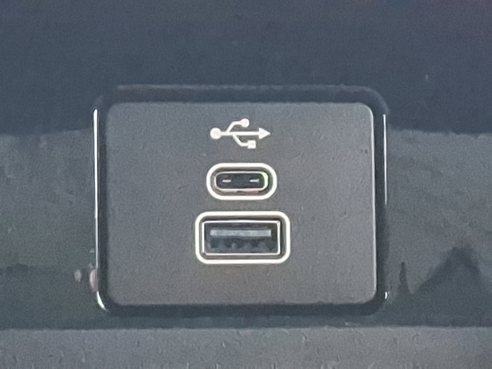 Certified 2025 Ford Mustang Mach-E Premium w/ Sport Appearance Package image 24