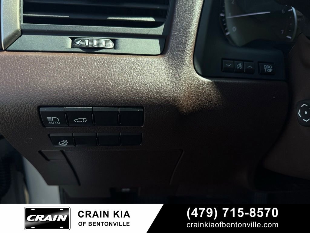 Used 2018 Lexus RX 350L Premium w/ Premium Package AWD/4WD image 14