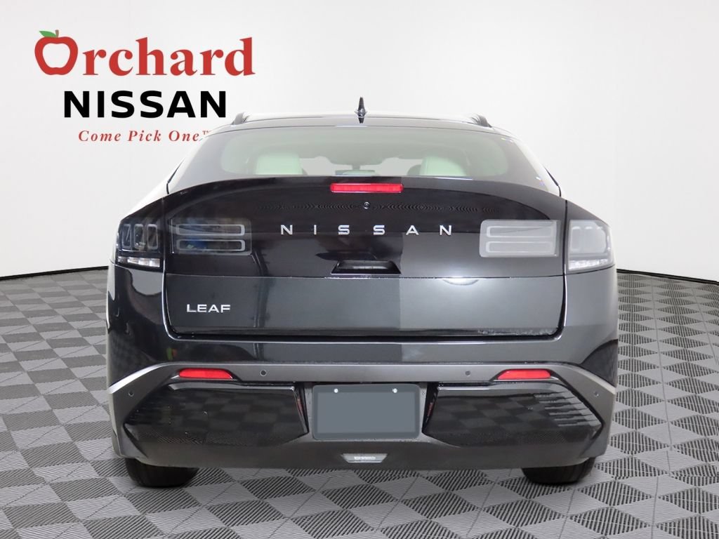 New 2026 Nissan Leaf Platinum+ w/ Floor Mat Package (Platinum+) FWD image 4