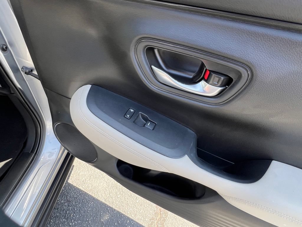 Used 2024 Honda HR-V LX image 18