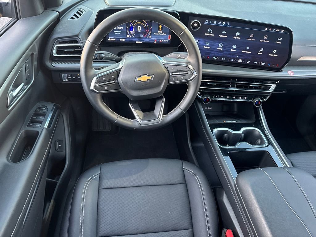 Used 2026 Chevrolet Traverse LT AWD/4WD image 13