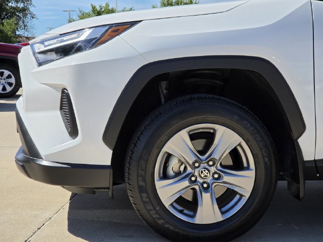 Used 2024 Toyota RAV4 XLE FWD image 7