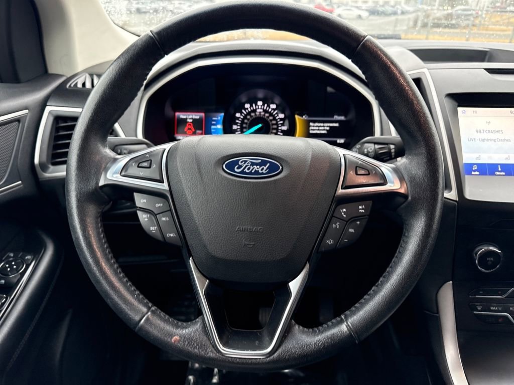 Used 2020 Ford Edge SEL image 18