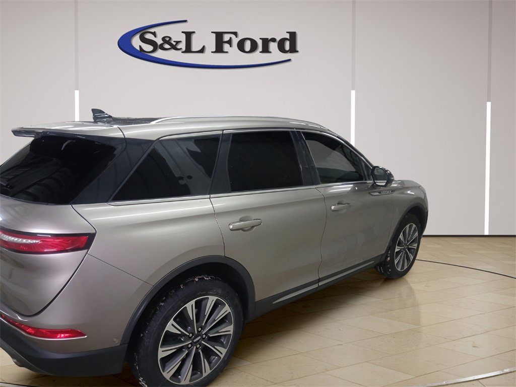 Used 2021 Lincoln Corsair Reserve image 7