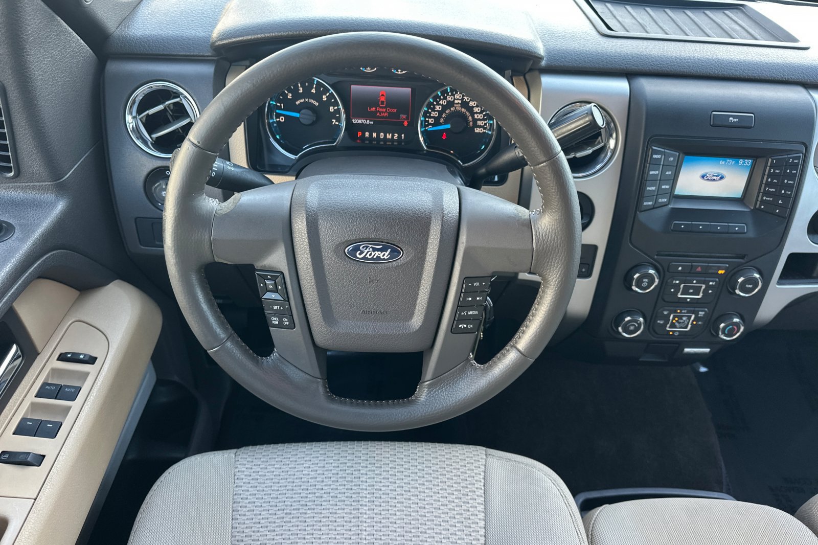 Used 2014 Ford F150 XLT w/ Equipment Group 302A Luxury RWD image 15