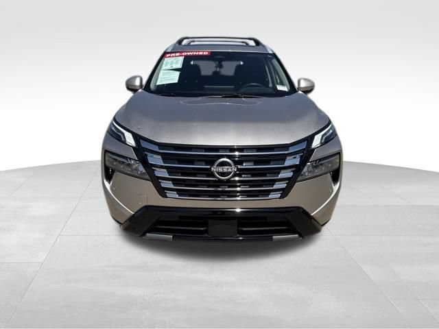 Used 2025 Nissan Rogue Platinum AWD/4WD image 3