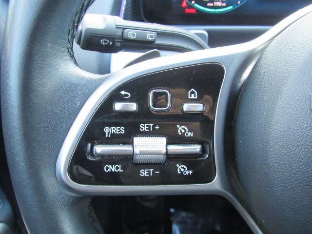 Used 2022 Mercedes-Benz EQB 300 4MATIC w/ Exclusive Package image 36