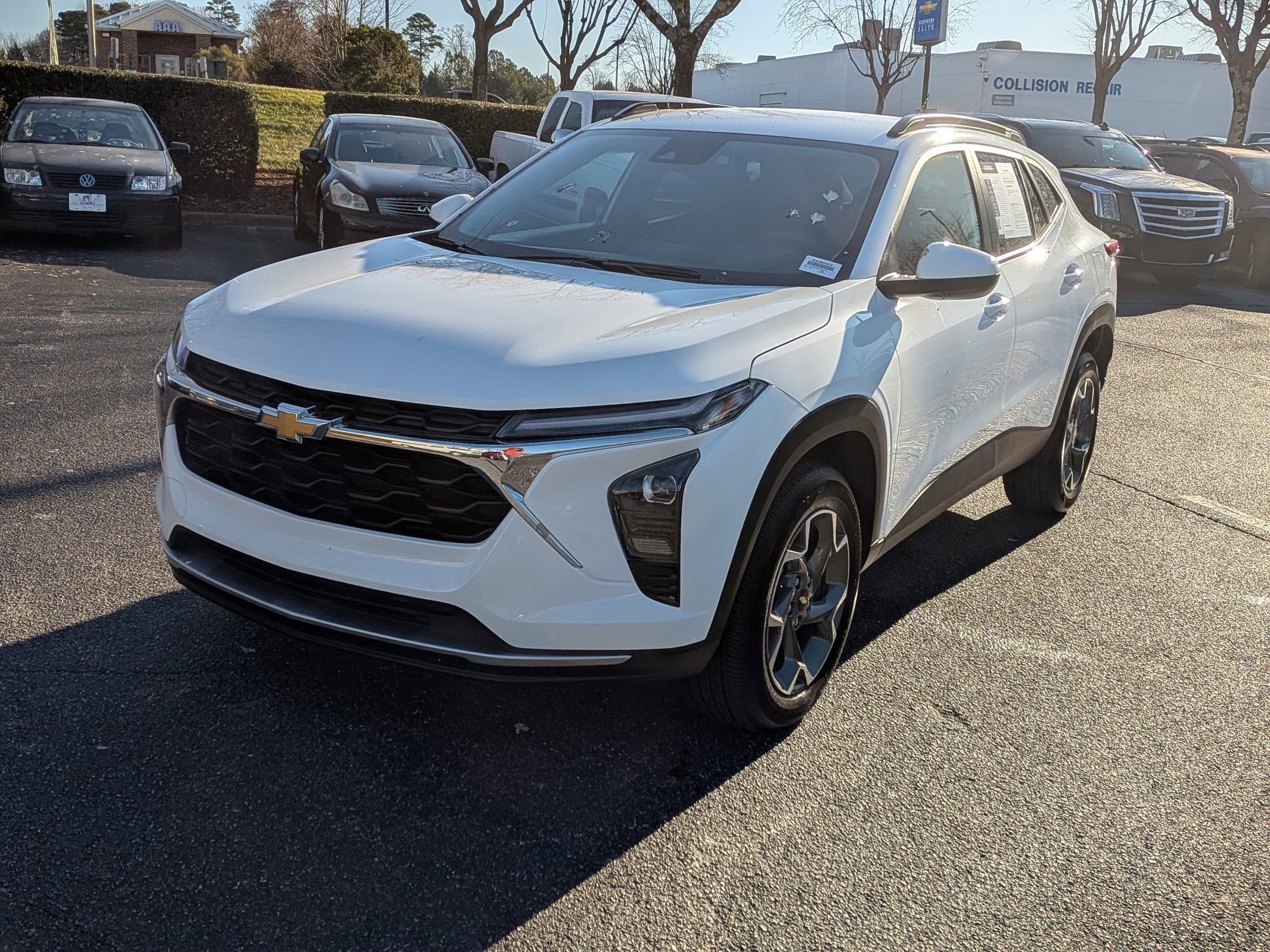 Certified 2025 Chevrolet Trax LT w/ LT Convenience Package image 5