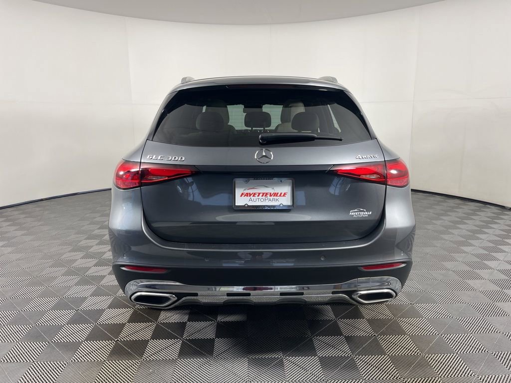 Used 2023 Mercedes-Benz GLC 300 4MATIC image 12
