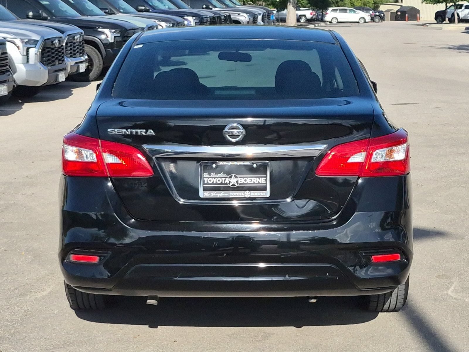 Used 2017 Nissan Sentra S FWD image 6