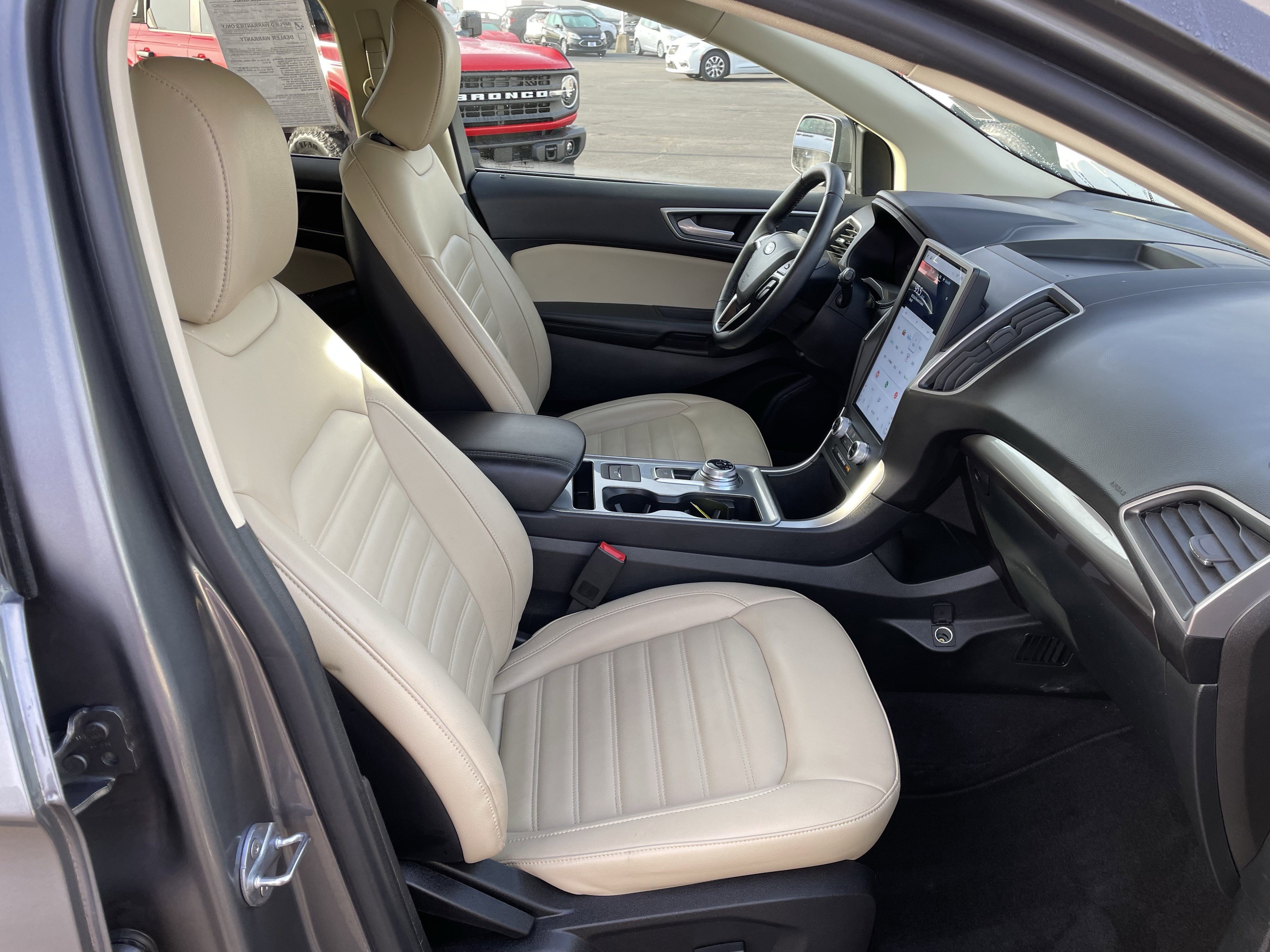 Used 2024 Ford Edge SEL w/ Convenience Package image 39