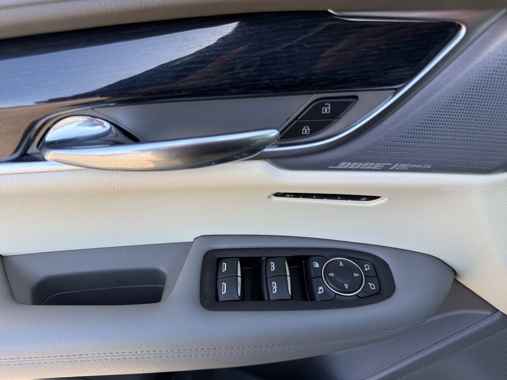 Used 2024 Cadillac XT6 Premium Luxury image 11