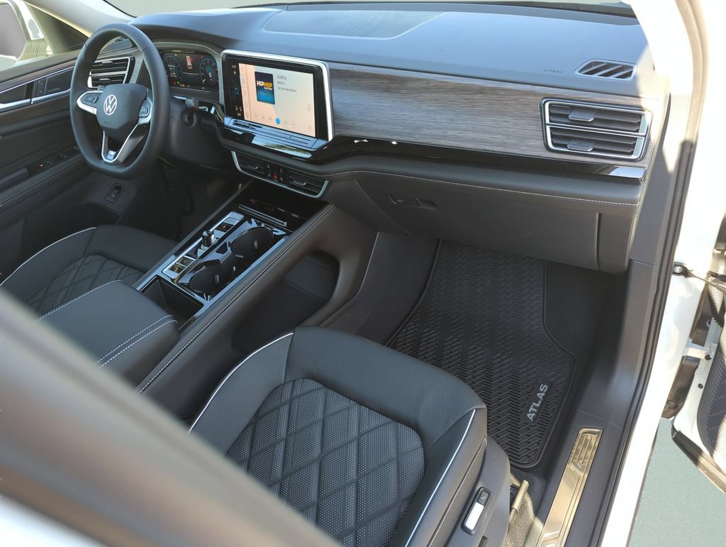 New 2026 Volkswagen Atlas SEL Premium R-Line AWD/4WD image 17