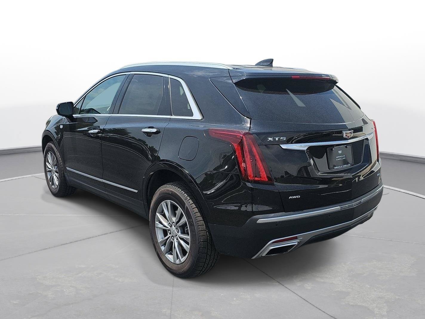 Used 2023 Cadillac XT5 Premium Luxury AWD/4WD image 8