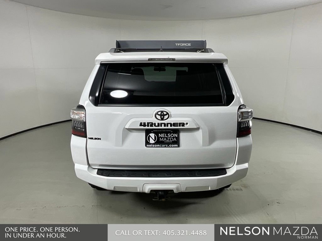 Used 2016 Toyota 4Runner SR5 AWD/4WD image 7