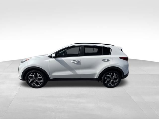Used 2022 Kia Sportage EX w/ EX Technology Package image 8