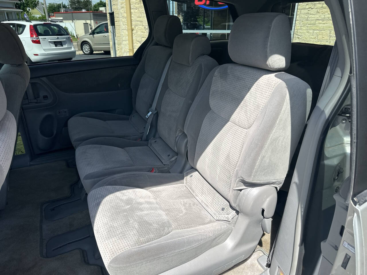 Used 2007 Toyota Sienna LE FWD image 7