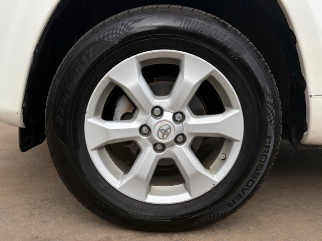 Used 2012 Toyota RAV4 Limited w/ Navigation Value Pkg AWD/4WD image 26
