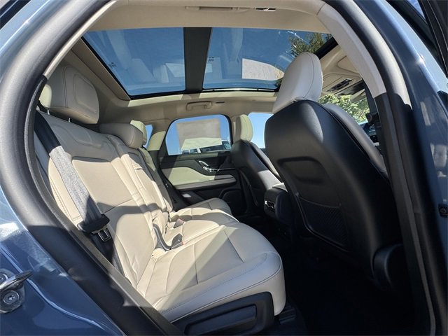 New 2026 Lincoln Corsair Premiere image 14