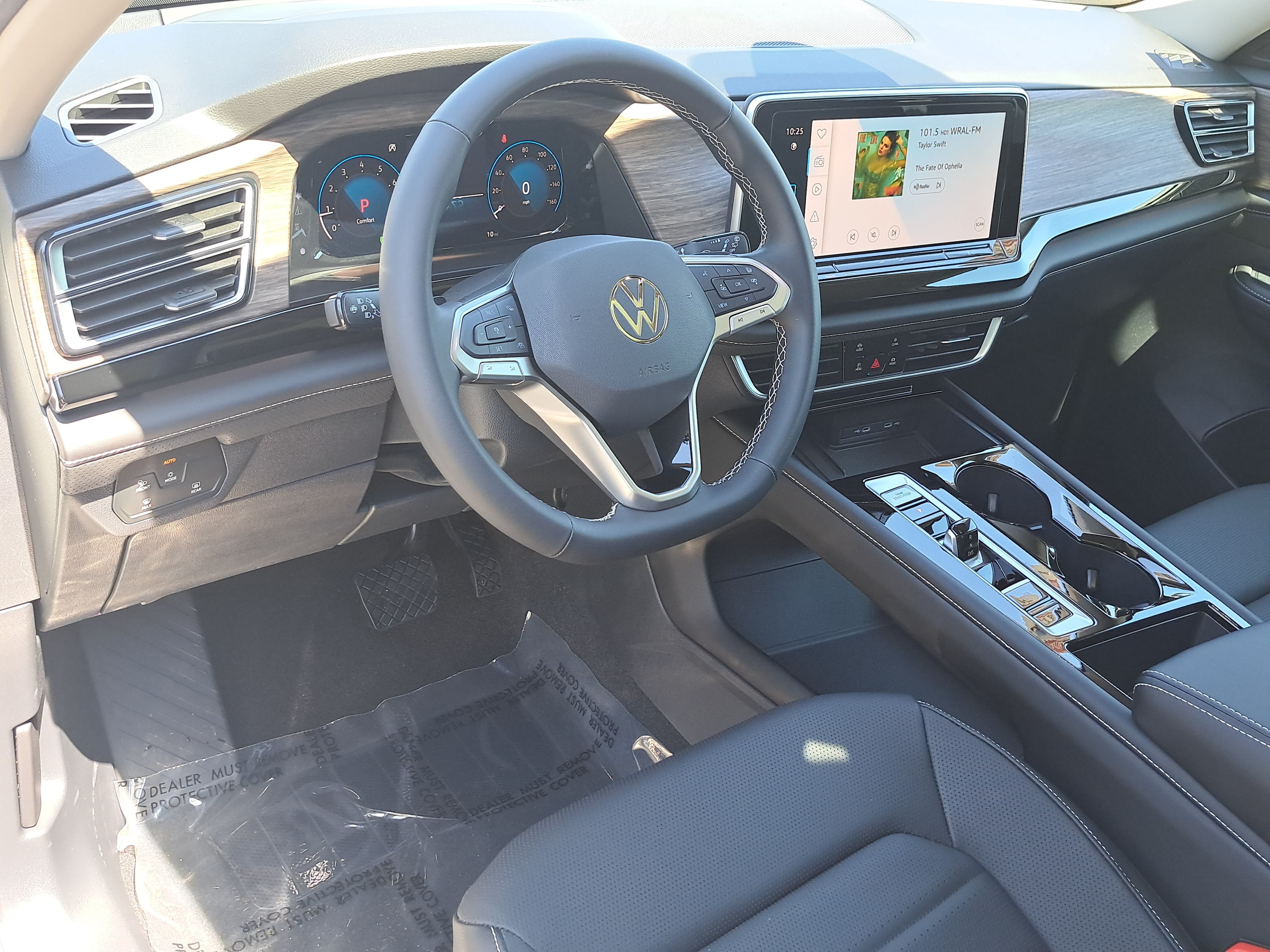 New 2026 Volkswagen Atlas SEL AWD/4WD image 17