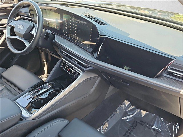 Certified 2025 Audi Q5 Premium w/ Premium Plus AWD/4WD image 29