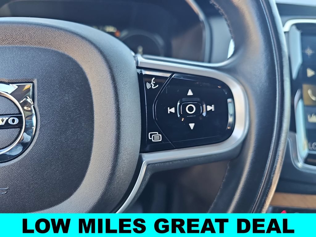 Used 2018 Volvo XC90 T8 Inscription w/ Convenience Package AWD/4WD image 19