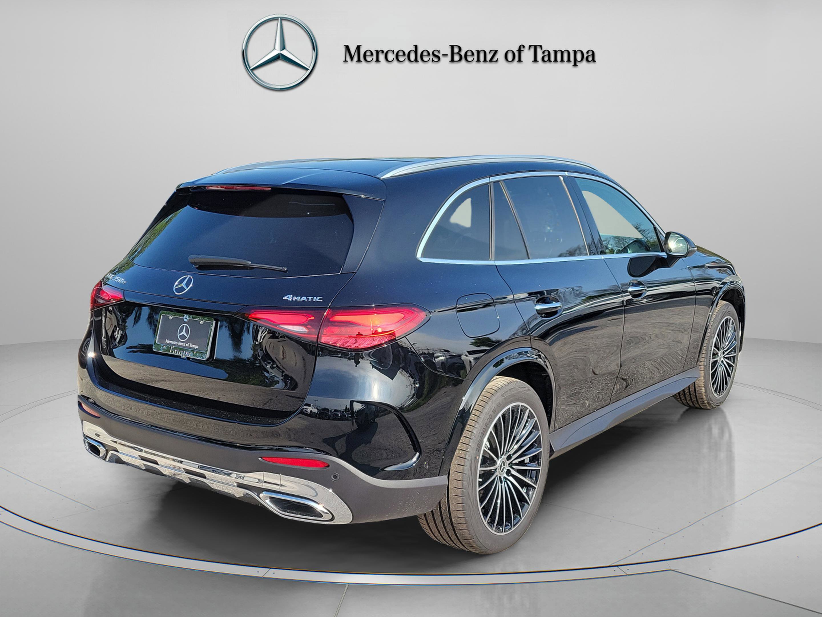 New 2026 Mercedes-Benz GLC 350e 4MATIC image 3