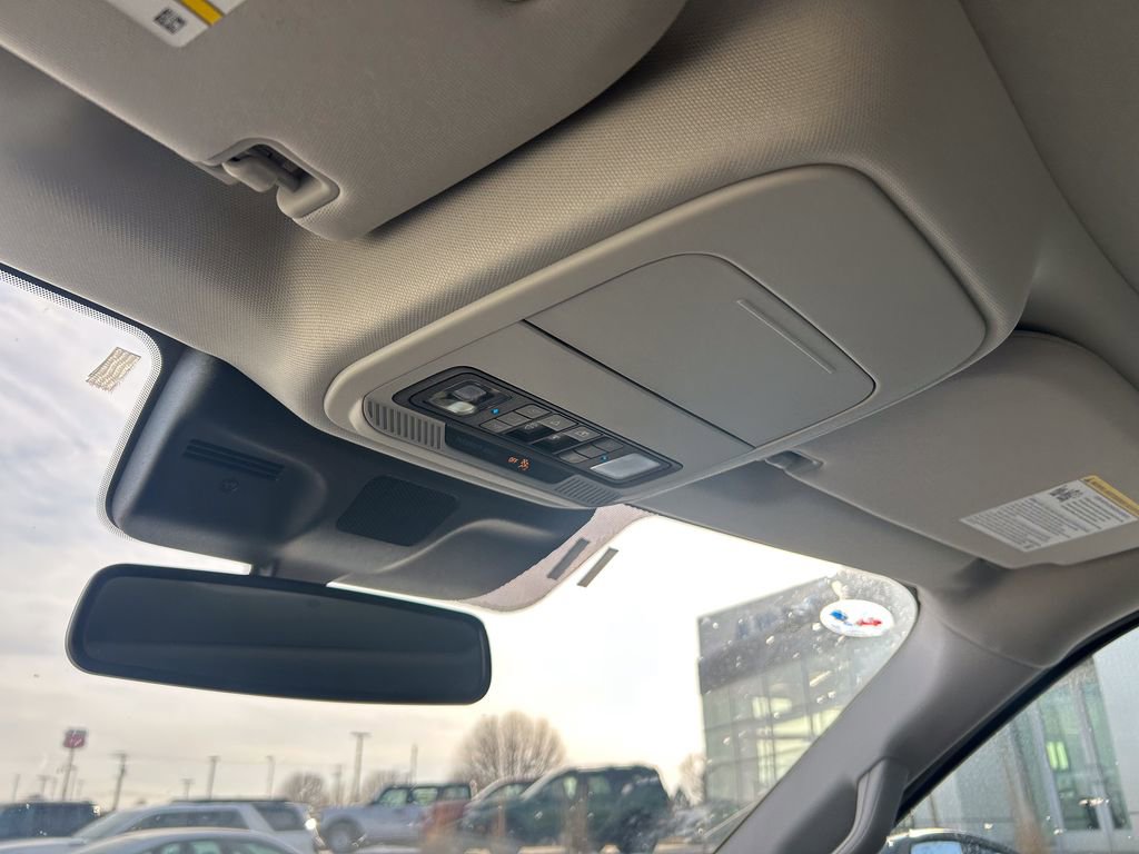 Certified 2025 Ford Expedition Active image 26