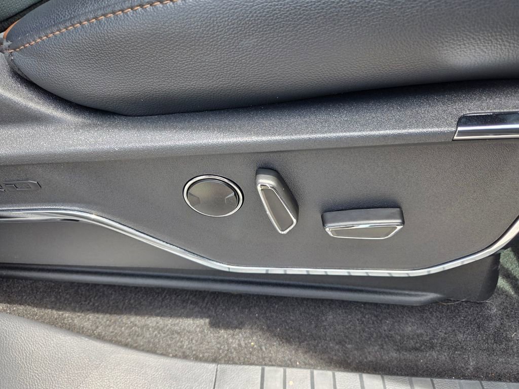 Used 2024 Ford F150 Lightning Lariat AWD/4WD image 19