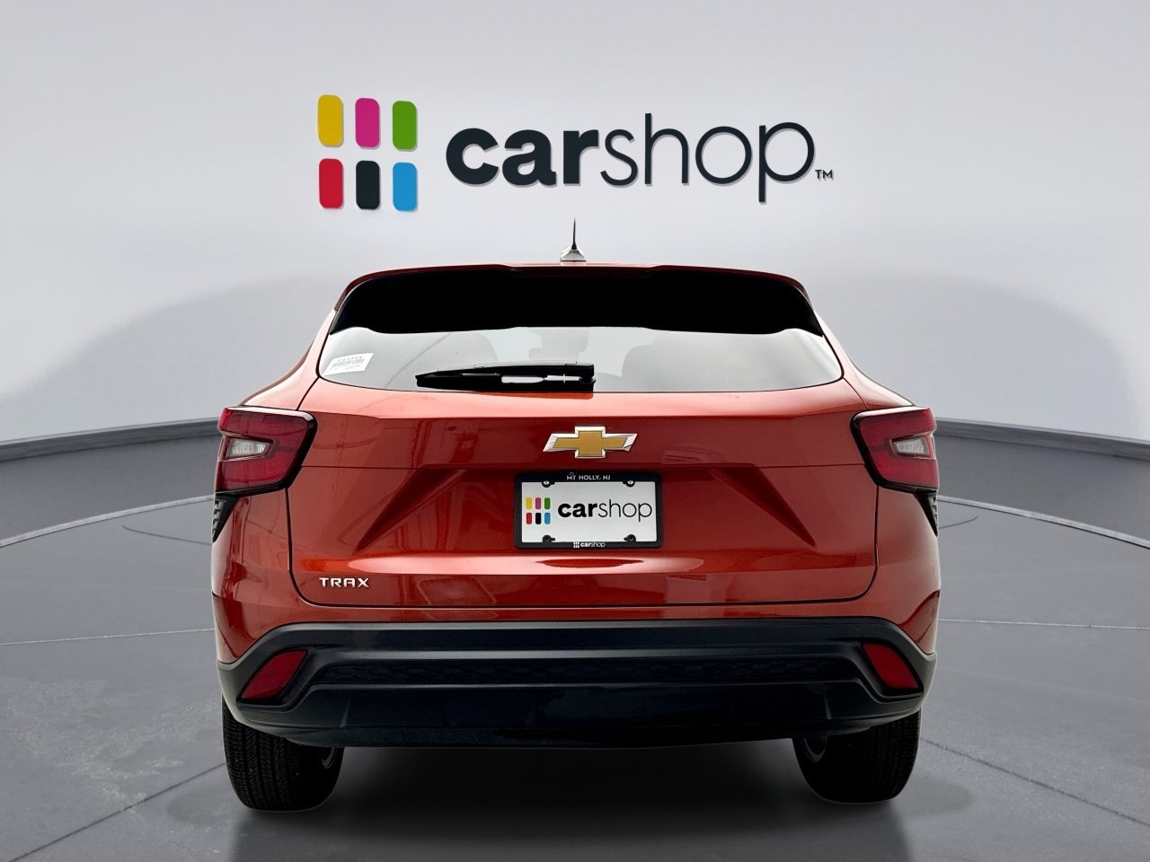 Used 2024 Chevrolet Trax LS w/ LS Convenience Package FWD image 4