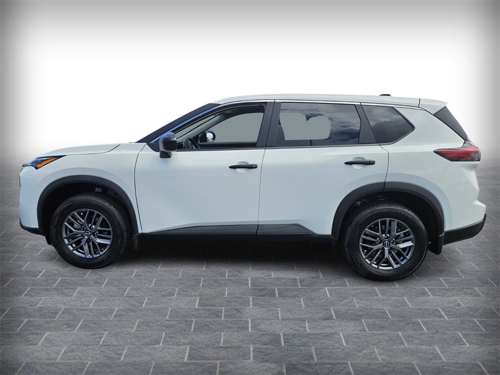 New 2026 Nissan Rogue S image 3