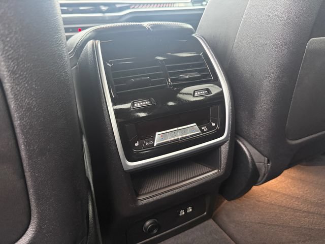 Certified 2026 BMW X7 M60i AWD/4WD image 30