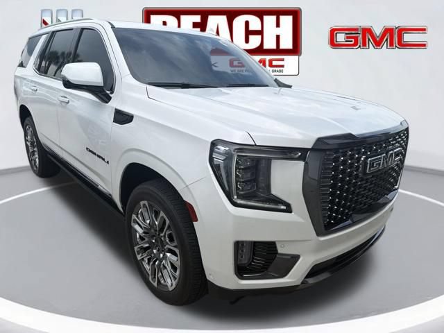 Used 2023 GMC Yukon Denali Ultimate w/ LPO, Floor Liner Package AWD/4WD image 2